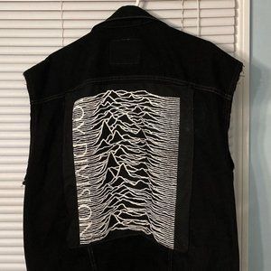 Levis Trucker Jacket / Cut Sleeves / Joy Division / Battle Vest